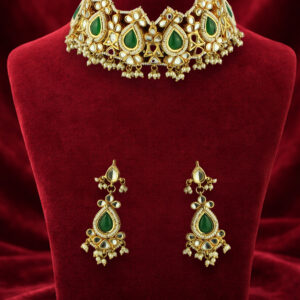 Kundan choker
