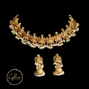 Temple necklace set with pearl