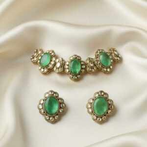 Antique finish emerald green chokar set