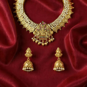 Pearl necklace with gold coin temple necklace