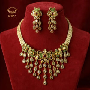 Kundan choker set