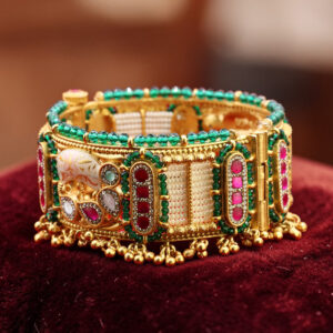 Pearl studded temple kada