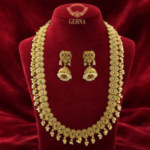 Traditional long temple set