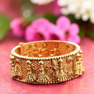 Temple bangle